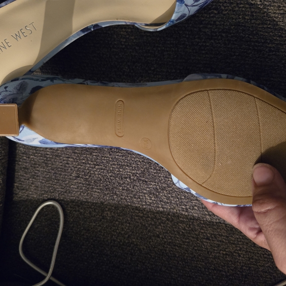 Nine West Blue Floral Open-Toe Heels - Picture 4 of 5